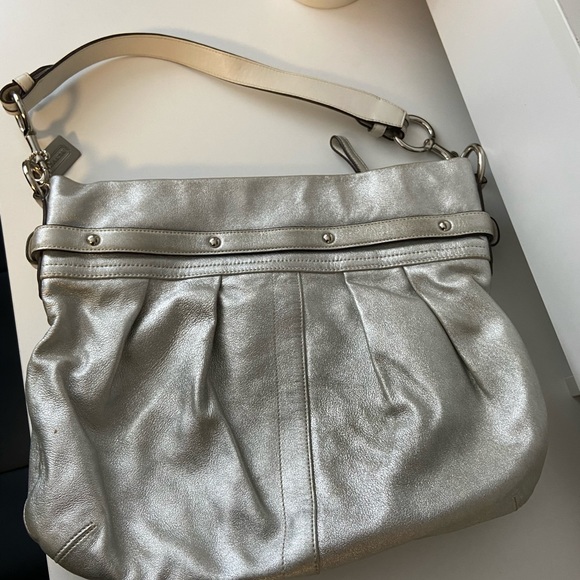 Coach bag - Picture 2 of 3